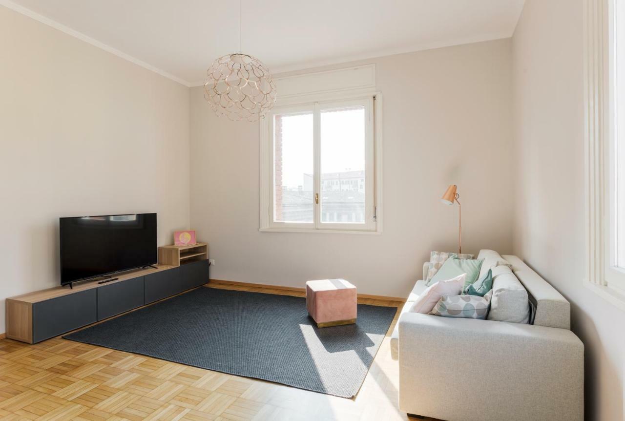 Amazing Apartment With A View Milano Dış mekan fotoğraf
